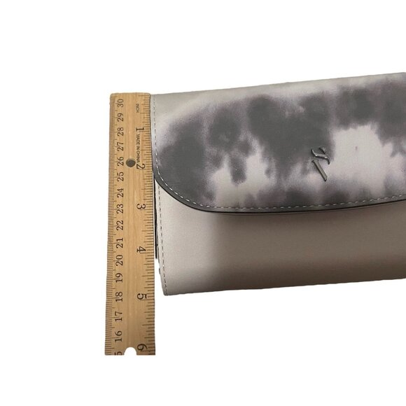 Vera Wang Tie-Dye Crossbody Wallet Purse Magnetic Closure Adjustable Strap NWT - Picture 8 of 8